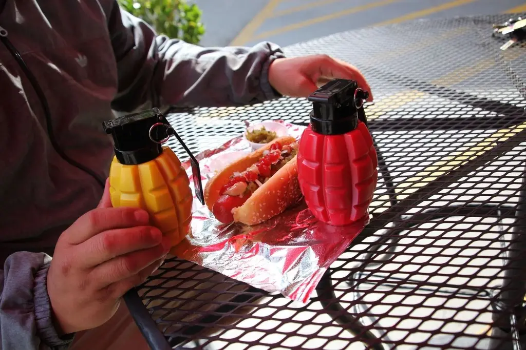 Caliber Gourmet™ _ COMBAT Gewürzspender (2).webp