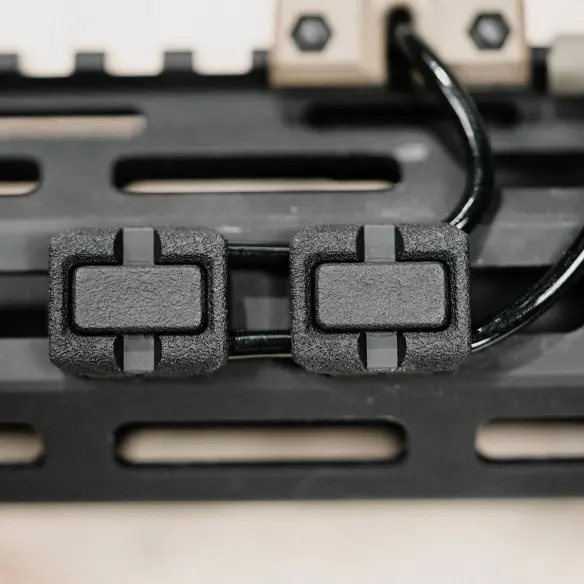 69-4-mag1296-blk_magpul_wck_wire_control_kit_m-lok_05.2.webp