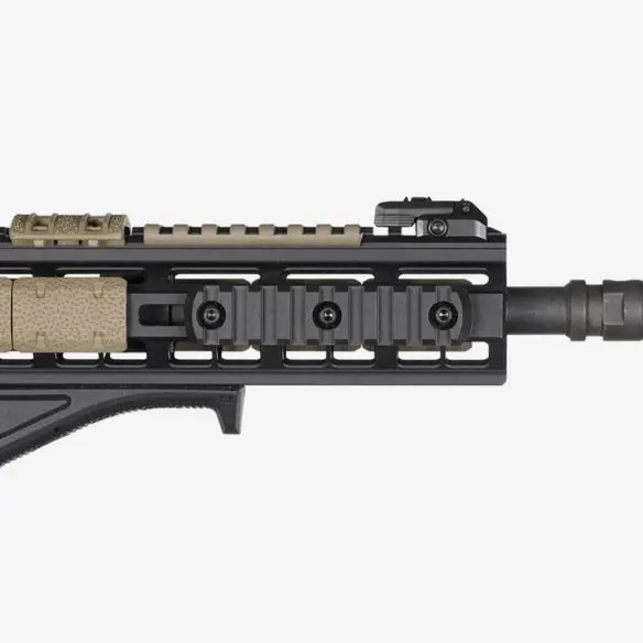 mag592-blk_magpul_m-lok_polymer_rail_9_slots_02.webp