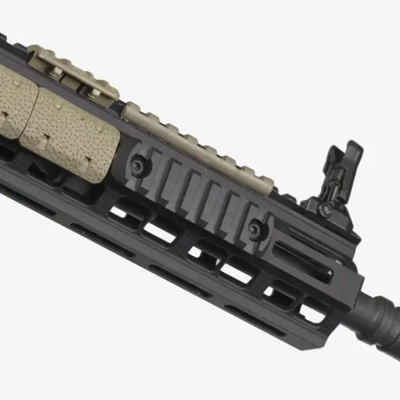 mag591-blk_magpul_m-lok_polymer_rail_7_slots_03.webp
